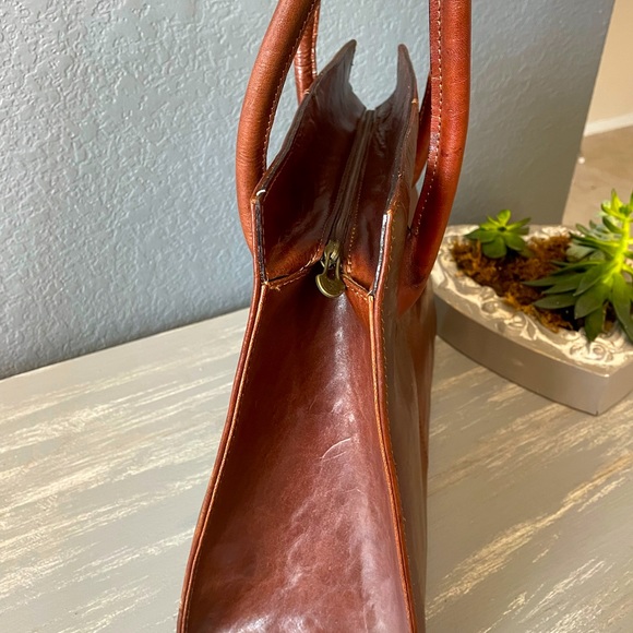 Authentic The Trend Italian brown leather tote. - Picture 10 of 16